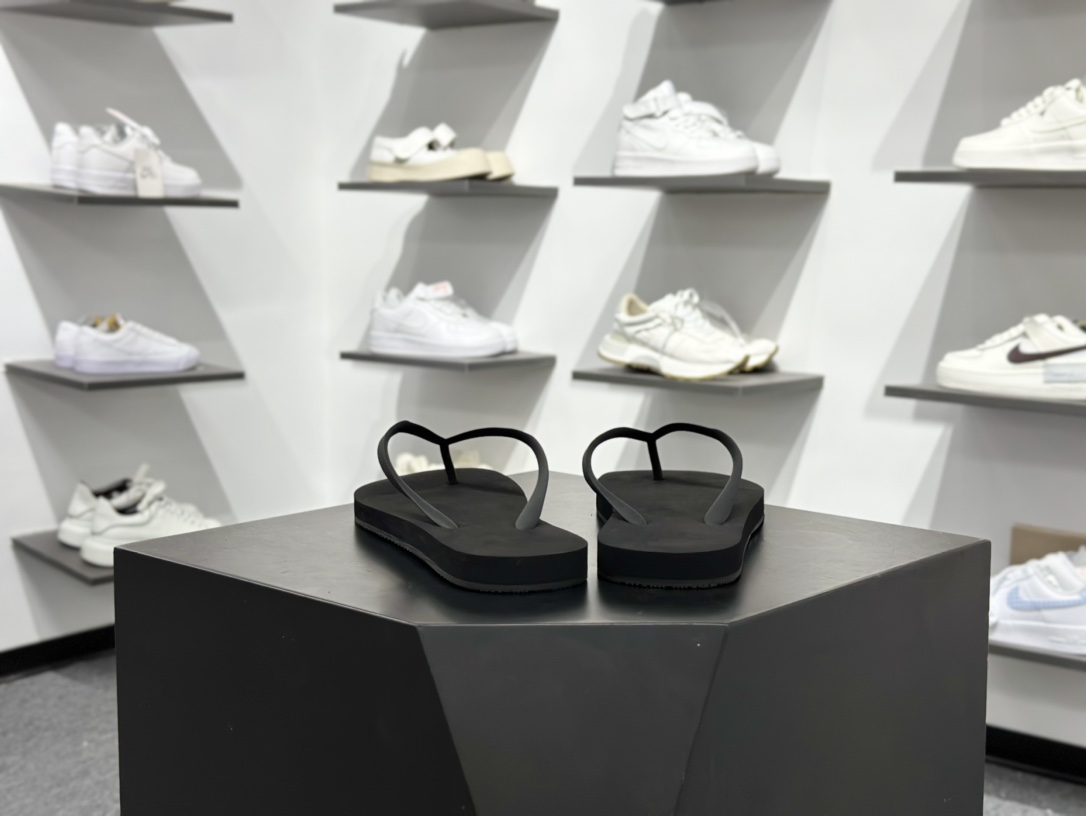 160 Balenciaga巴黎世家 圆头套脚人字拖鞋 巴黎世家拖鞋 812925 W1TAB 9710