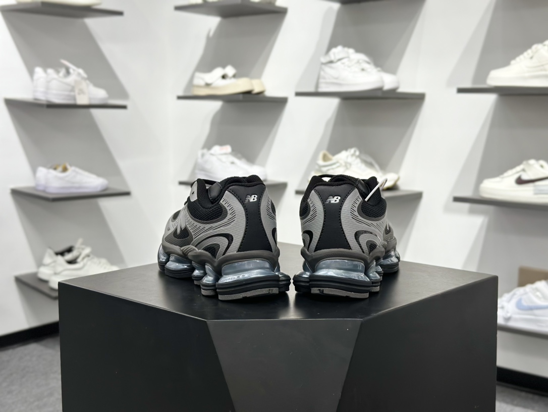 ew Balance U2000” Sliver/Black”NB系列复古百搭科幻老爹风休闲运动跑步鞋  U2000EA