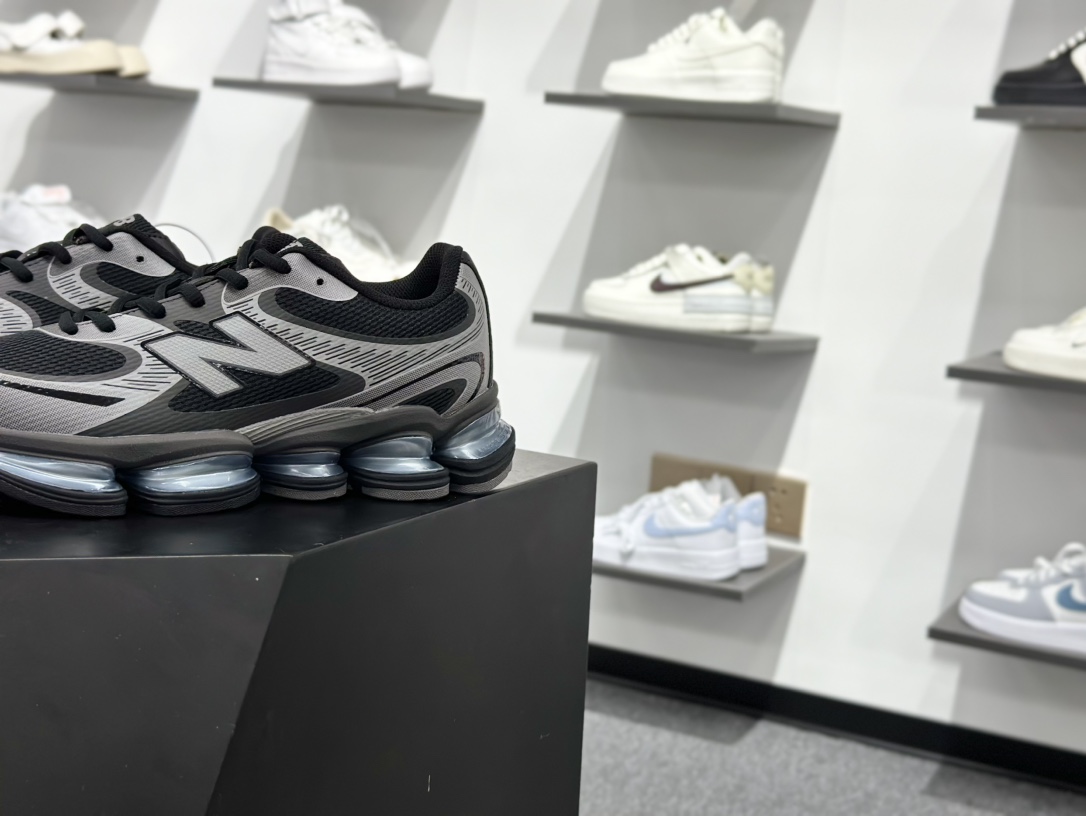 ew Balance U2000” Sliver/Black”NB系列复古百搭科幻老爹风休闲运动跑步鞋  U2000EA