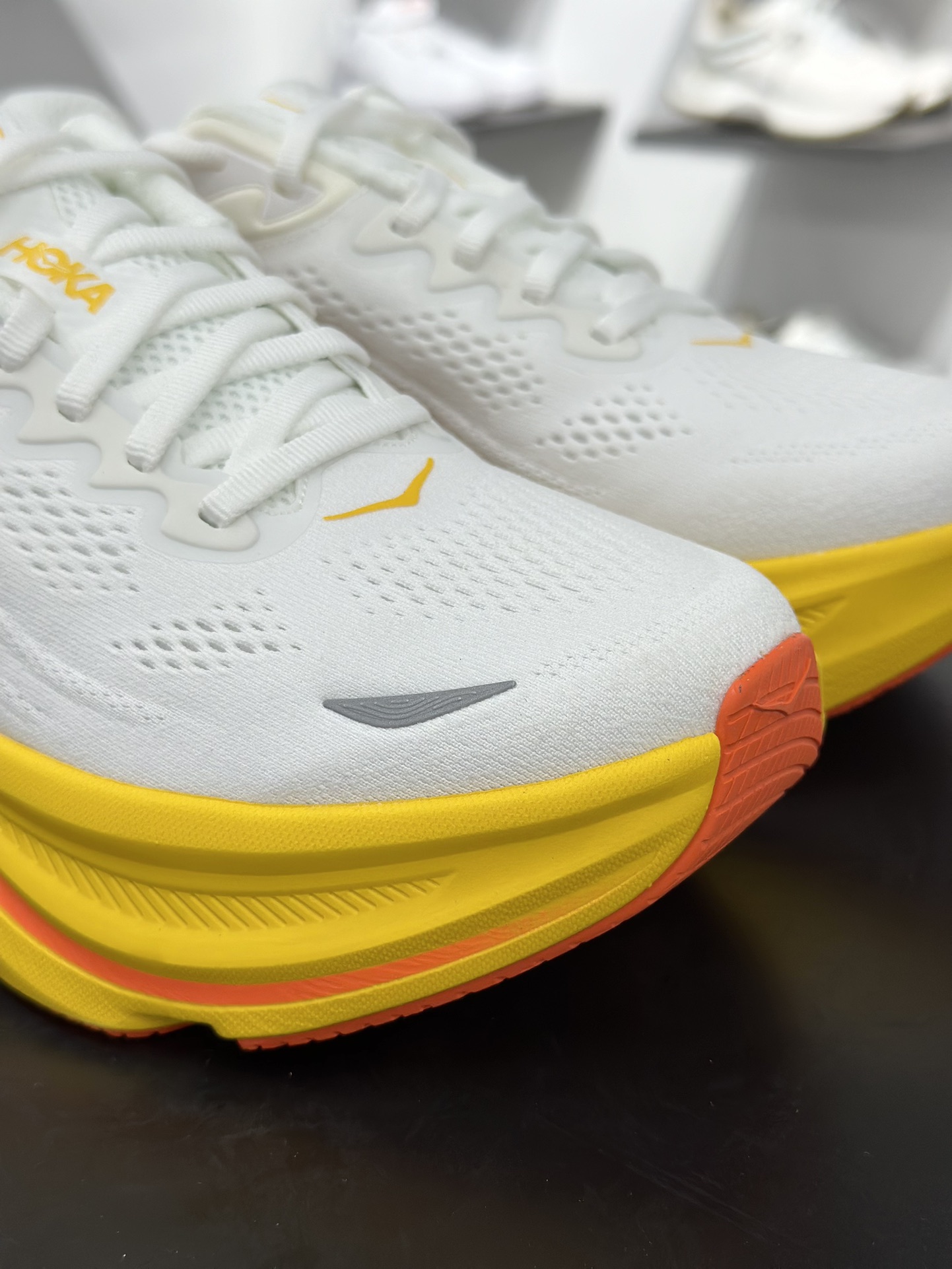 200 HOKA One One Clifton 9 Low 克利夫顿9代系列低帮厚底网织轻量休闲运动慢跑鞋 1162011/FNF-Chinese UA Cheap High Quatity Brand Clothes Bags handbags Sneakers wholesale wholesaler seller from China Factory suppliers Fashion Clothing Shoes best Quality Beautiful Price 200 HOKA One One Clifton 9 Low 克利夫顿9代系列低帮厚底网织轻量休闲运动慢跑鞋 1162011/FNF
