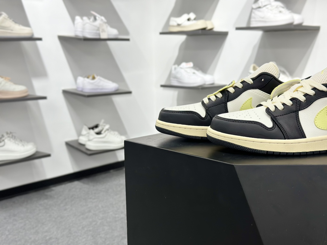 200 Air Jordan 1 Low 黑白绿 HQ3009-003-Chinese UA Cheap High Quatity Brand Clothes Bags handbags Sneakers wholesale wholesaler seller from China Factory suppliers Fashion Clothing Shoes best Quality Beautiful Price 200 Air Jordan 1 Low 黑白绿 HQ3009-003