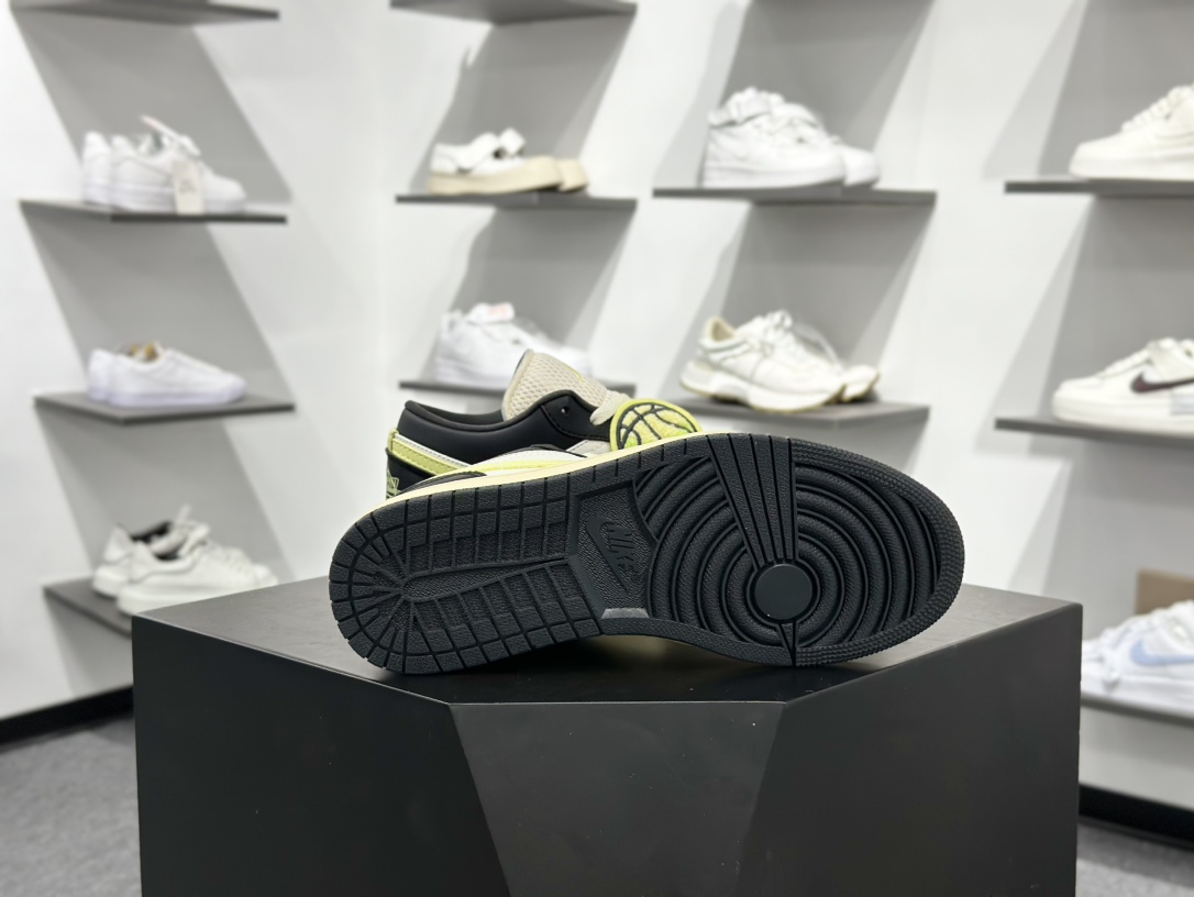 200 Air Jordan 1 Low 黑白绿 HQ3009-003-Chinese UA Cheap High Quatity Brand Clothes Bags handbags Sneakers wholesale wholesaler seller from China Factory suppliers Fashion Clothing Shoes best Quality Beautiful Price 200 Air Jordan 1 Low 黑白绿 HQ3009-003