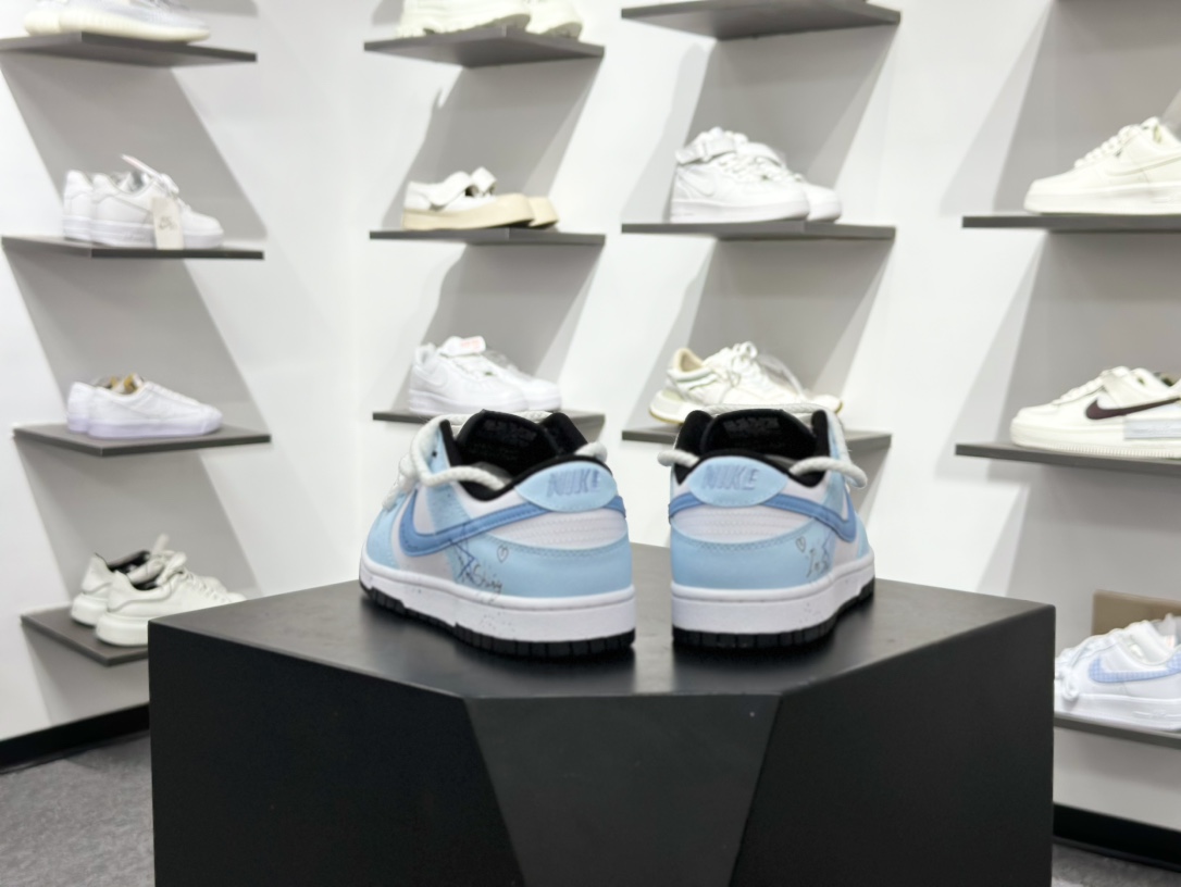 280 NK Dunk Low 星辰大海 此款鞋身采用纯白皮革打造 DD1503-101-Chinese UA Cheap High Quatity Brand Clothes Bags handbags Sneakers wholesale wholesaler seller from China Factory suppliers Fashion Clothing Shoes best Quality Beautiful Price 280 NK Dunk Low 星辰大海 此款鞋身采用纯白皮革打造 DD1503-101