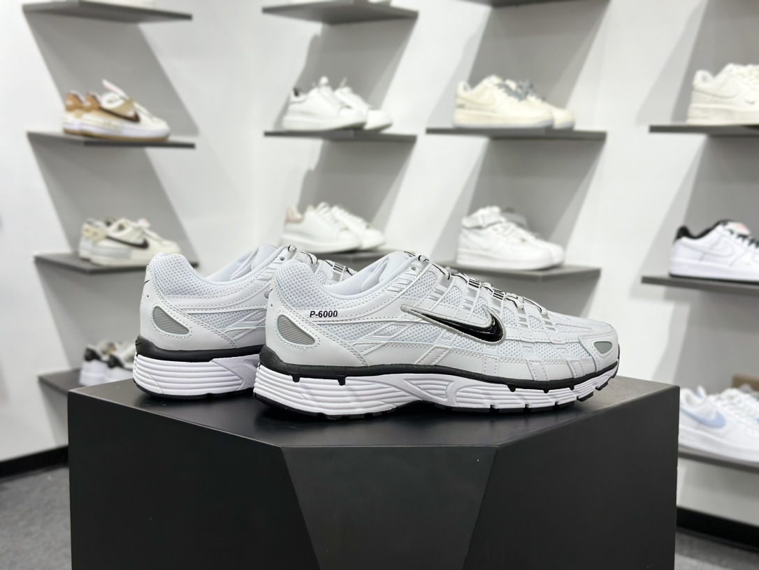 220 复古科技个性老爹鞋P-6000 灵感来源于 Pegasus 25 和 Pegasus 2006,并在设计中将这两种鞋款相互杂糅 CD6404-107-Chinese UA Cheap High Quatity Brand Clothes Bags handbags Sneakers wholesale wholesaler seller from China Factory suppliers Fashion Clothing Shoes best Quality Beautiful Price 220 复古科技个性老爹鞋P-6000 灵感来源于 Pegasus 25 和 Pegasus 2006,并在设计中将这两种鞋款相互杂糅 CD6404-107