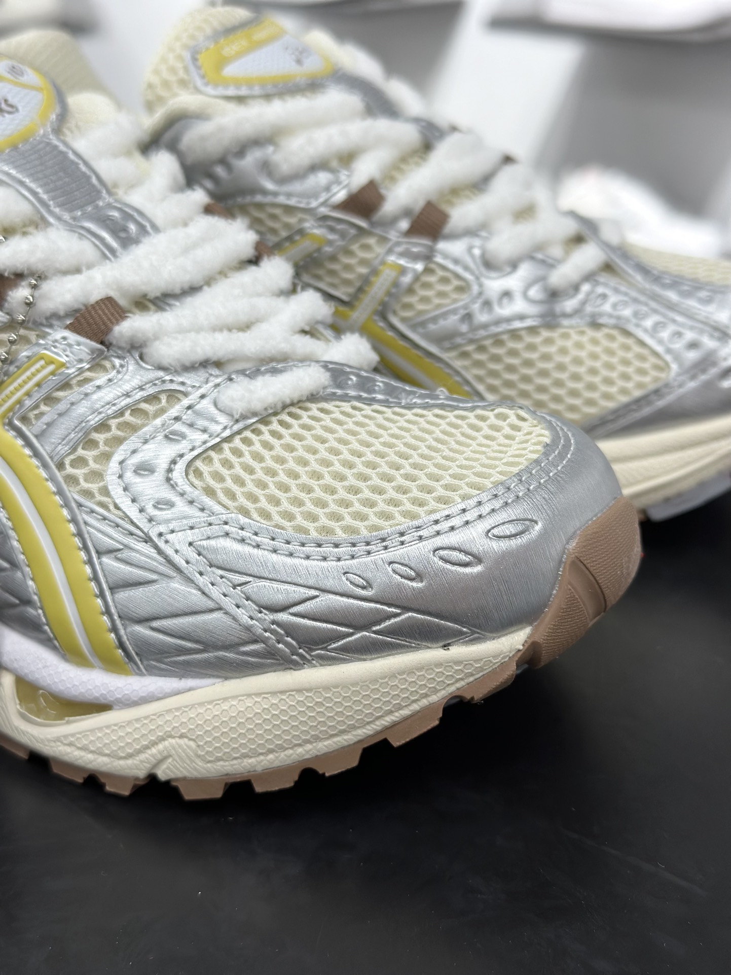 220 Asics GEL-NIMBUS 10.1 复古单品 ASICS(亚瑟士) 1203A865-702-Chinese UA Cheap High Quatity Brand Clothes Bags handbags Sneakers wholesale wholesaler seller from China Factory suppliers Fashion Clothing Shoes best Quality Beautiful Price 220 Asics GEL-NIMBUS 10.1 复古单品 ASICS(亚瑟士) 1203A865-702