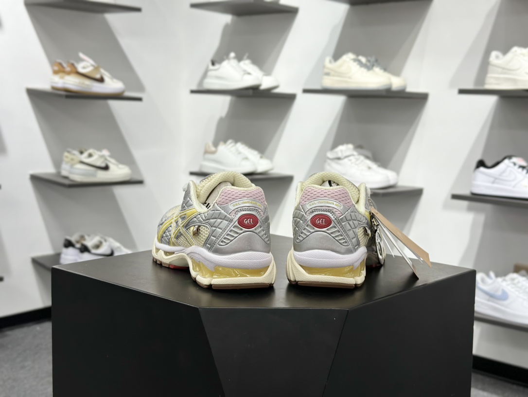 220 Asics GEL-NIMBUS 10.1 复古单品 ASICS(亚瑟士) 1203A865-702-Chinese UA Cheap High Quatity Brand Clothes Bags handbags Sneakers wholesale wholesaler seller from China Factory suppliers Fashion Clothing Shoes best Quality Beautiful Price 220 Asics GEL-NIMBUS 10.1 复古单品 ASICS(亚瑟士) 1203A865-702