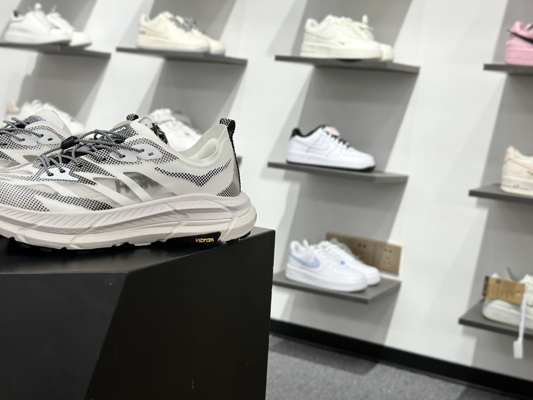 200 Satisfy xHOKA ONE ONE Mafate Speed 4 低帮专业越野跑步鞋 1168971-Chinese UA Cheap High Quatity Brand Clothes Bags handbags Sneakers wholesale wholesaler seller from China Factory suppliers Fashion Clothing Shoes best Quality Beautiful Price 200 Satisfy xHOKA ONE ONE Mafate Speed 4 低帮专业越野跑步鞋 1168971