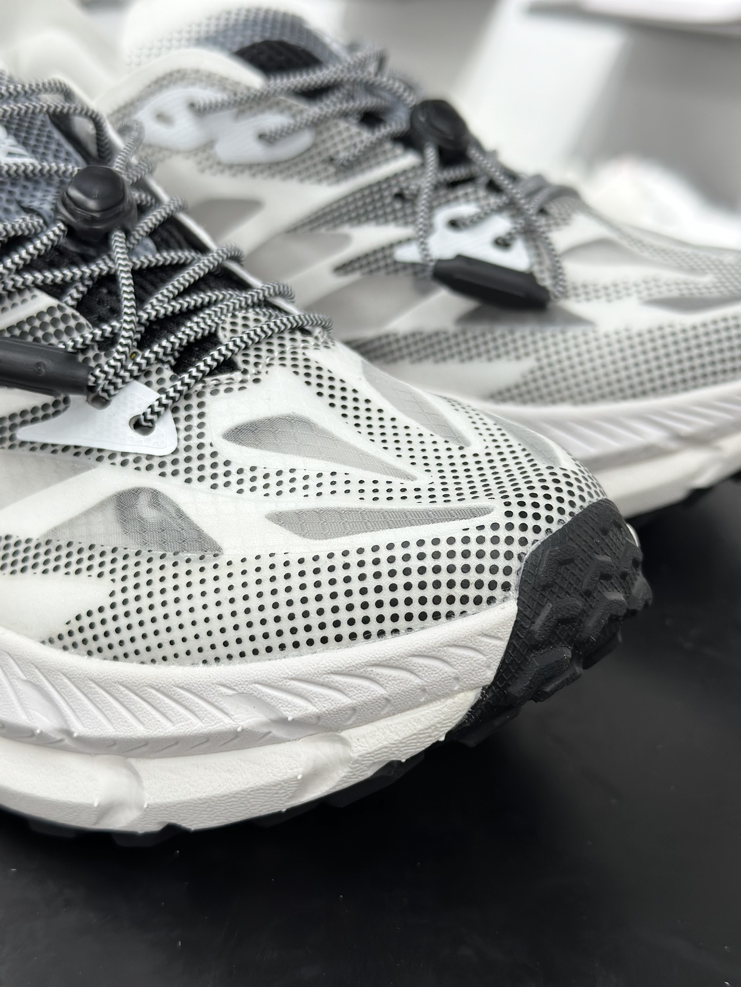 200 Satisfy xHOKA ONE ONE Mafate Speed 4 低帮专业越野跑步鞋 1168971-Chinese UA Cheap High Quatity Brand Clothes Bags handbags Sneakers wholesale wholesaler seller from China Factory suppliers Fashion Clothing Shoes best Quality Beautiful Price 200 Satisfy xHOKA ONE ONE Mafate Speed 4 低帮专业越野跑步鞋 1168971