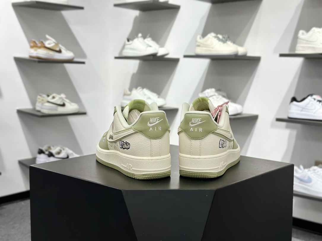 LaBuBu x Nike Air Force 1 Low 拉布布 x 耐克 空军一号 低帮 休闲运动板鞋 DX0188-093-莆田鞋,莆田鞋货源,高仿鞋,高仿鞋货源,安福档口,莆田高仿鞋,莆田鞋批发,高仿鞋批发,莆田高仿运动鞋,高仿运动鞋,莆田运动鞋 LaBuBu x Nike Air Force 1 Low 拉布布 x 耐克 空军一号 低帮 休闲运动板鞋 DX0188-093