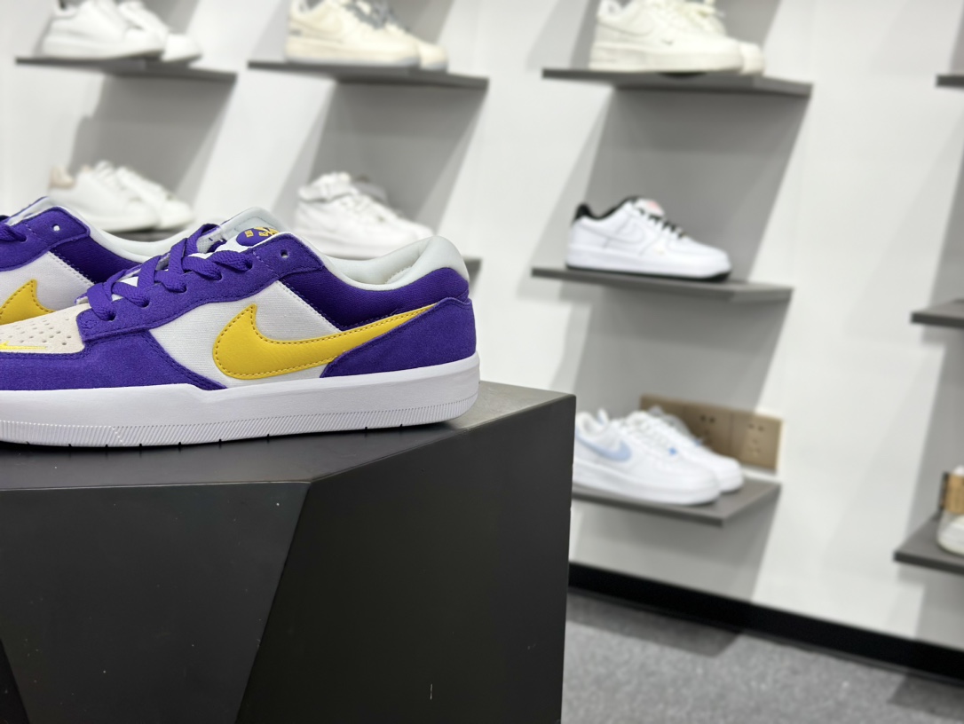 160 耐克Nike SB Force 58 硫化杯底 传统篮球风格 DV5477-500