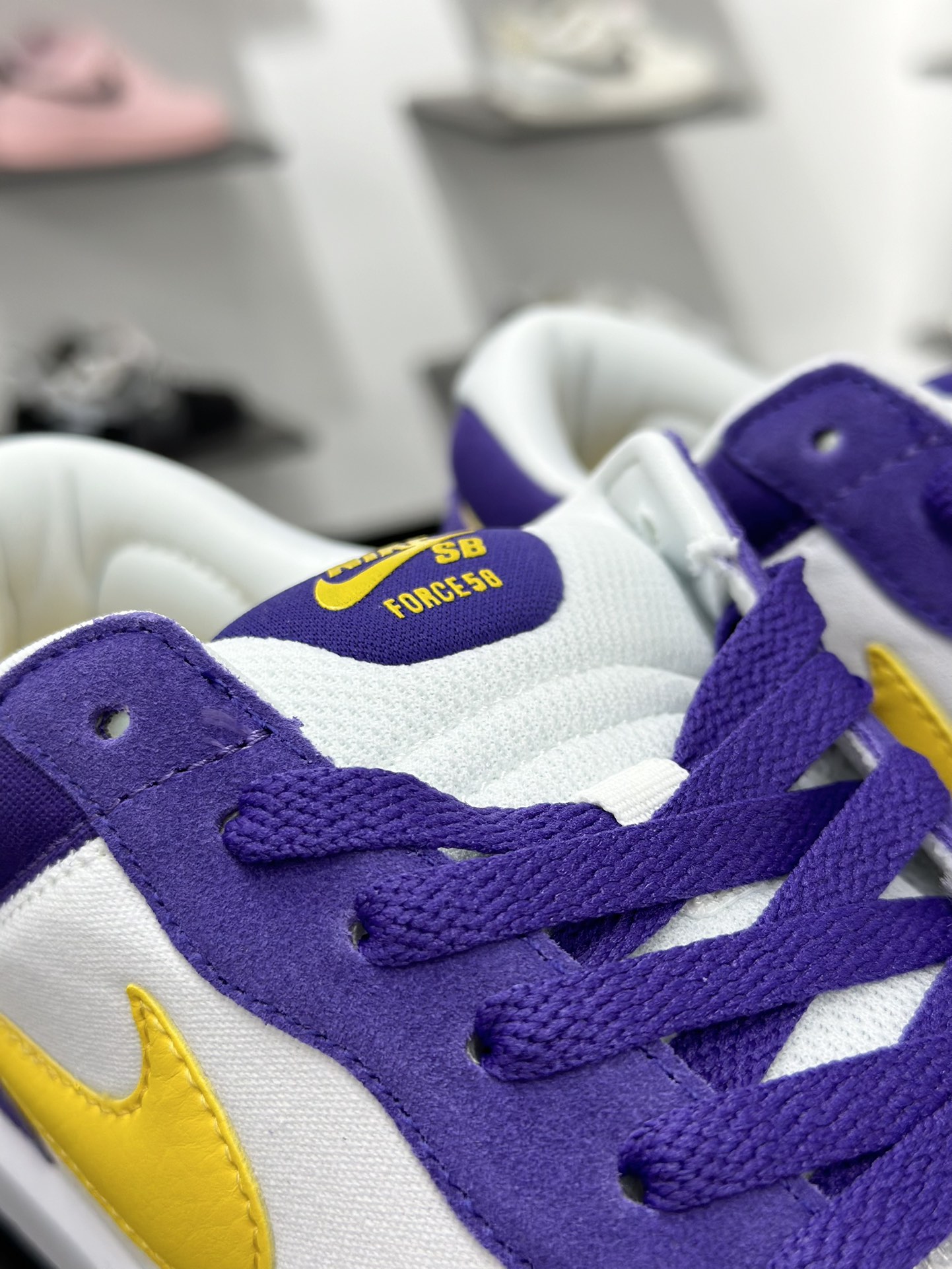 160 耐克Nike SB Force 58 硫化杯底 传统篮球风格 DV5477-500