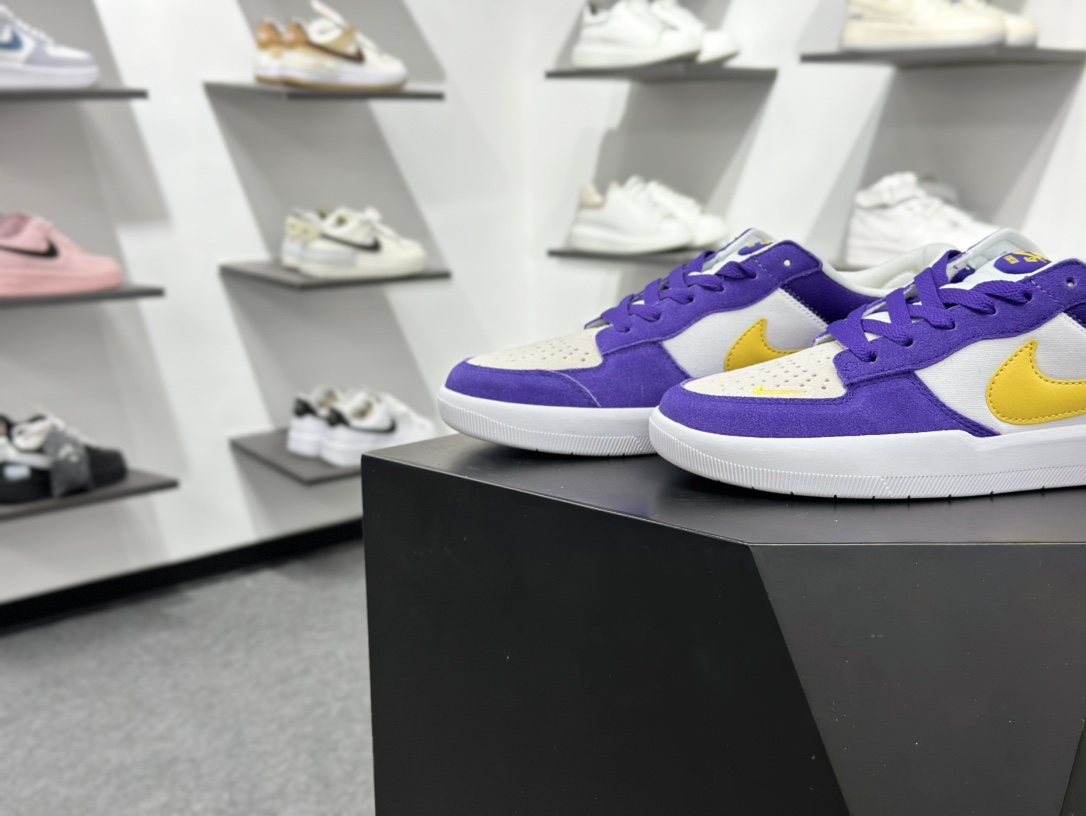 160 耐克Nike SB Force 58 硫化杯底 传统篮球风格 DV5477-500