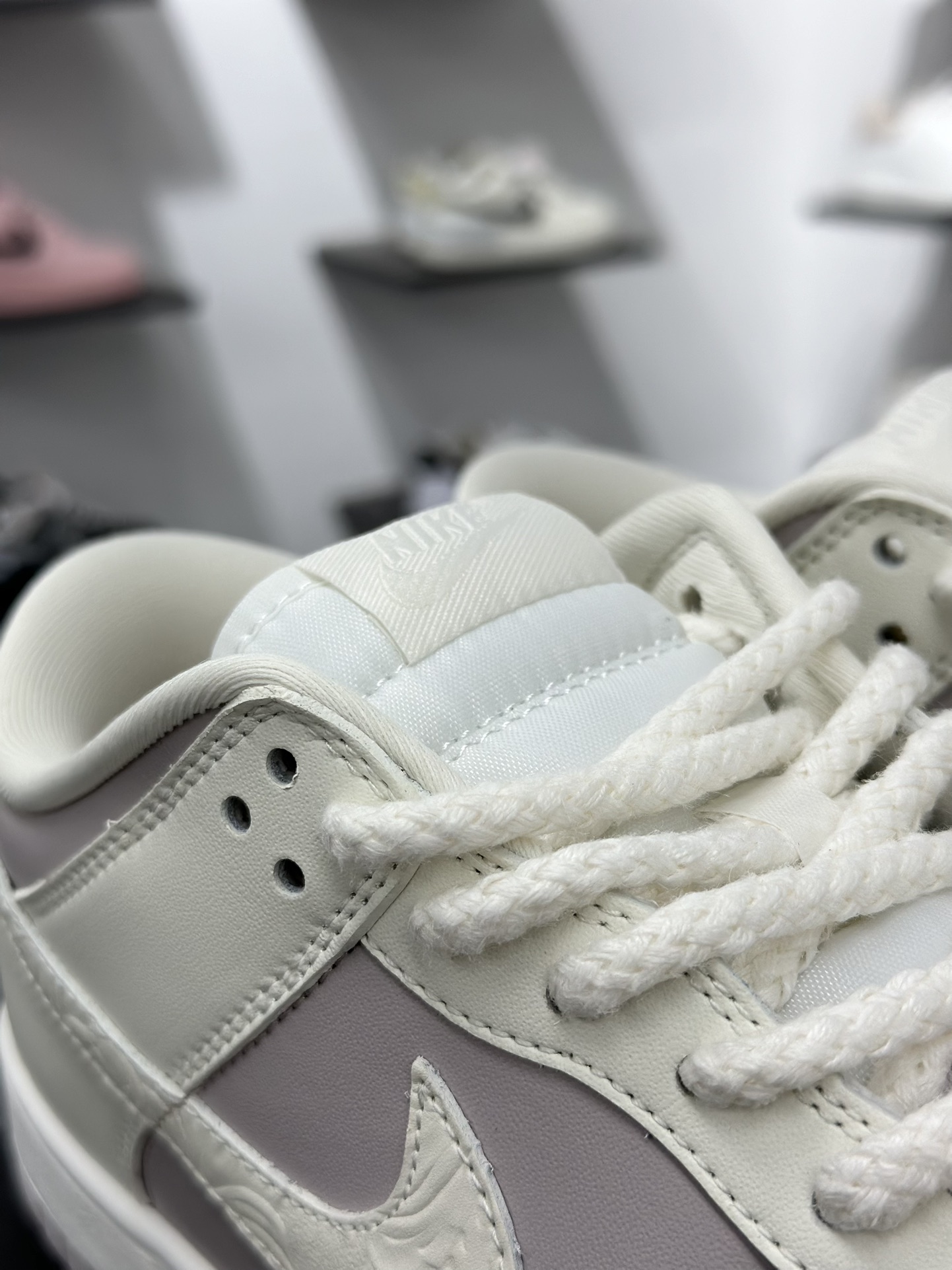 NIKE DUNK SB LOW 全新配色 定制Dunk SB顾名思义 IH0639-011-莆田鞋,莆田鞋货源,高仿鞋,高仿鞋货源,安福档口,莆田高仿鞋,莆田鞋批发,高仿鞋批发,莆田高仿运动鞋,高仿运动鞋,莆田运动鞋 NIKE DUNK SB LOW 全新配色 定制Dunk SB顾名思义 IH0639-011