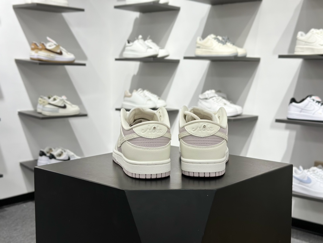 NIKE DUNK SB LOW 全新配色 定制Dunk SB顾名思义 IH0639-011-莆田鞋,莆田鞋货源,高仿鞋,高仿鞋货源,安福档口,莆田高仿鞋,莆田鞋批发,高仿鞋批发,莆田高仿运动鞋,高仿运动鞋,莆田运动鞋 NIKE DUNK SB LOW 全新配色 定制Dunk SB顾名思义 IH0639-011