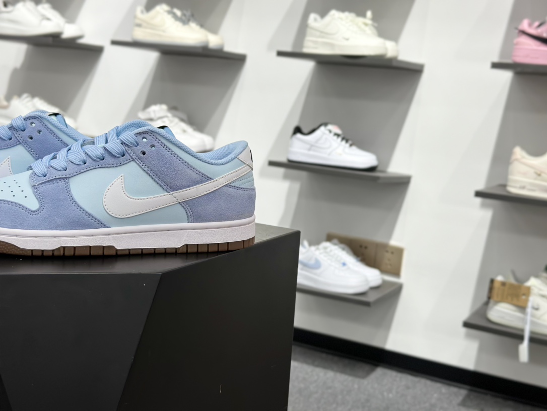 NIKE SB Dunk Low  IB6399-400