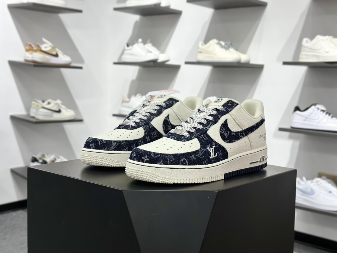 260 Nike Air Force 1 Low 07 x Louis Vuitton 黑白牛仔满天星 SC0601-553