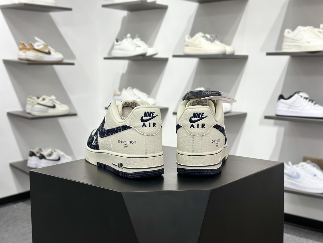260 Nike Air Force 1 Low 07 x Louis Vuitton 黑白牛仔满天星 SC0601-553