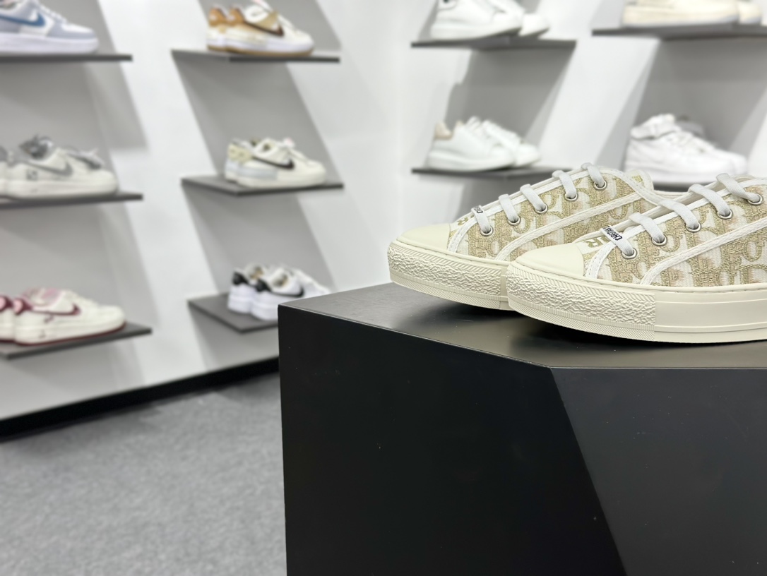 280 迪奥/Dior Walk'n'Dior Low 沃克系列低帮百搭增高休闲运动厚底板鞋