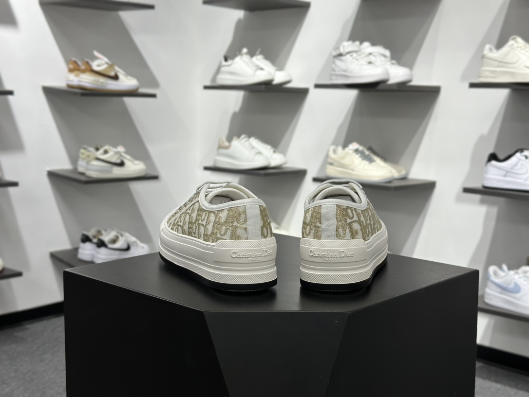 迪奥/Dior Walk'n'Dior Low 沃克系列低帮百搭增高休闲运动厚底板鞋“帆布金属金白” KCK385OBL_S49K