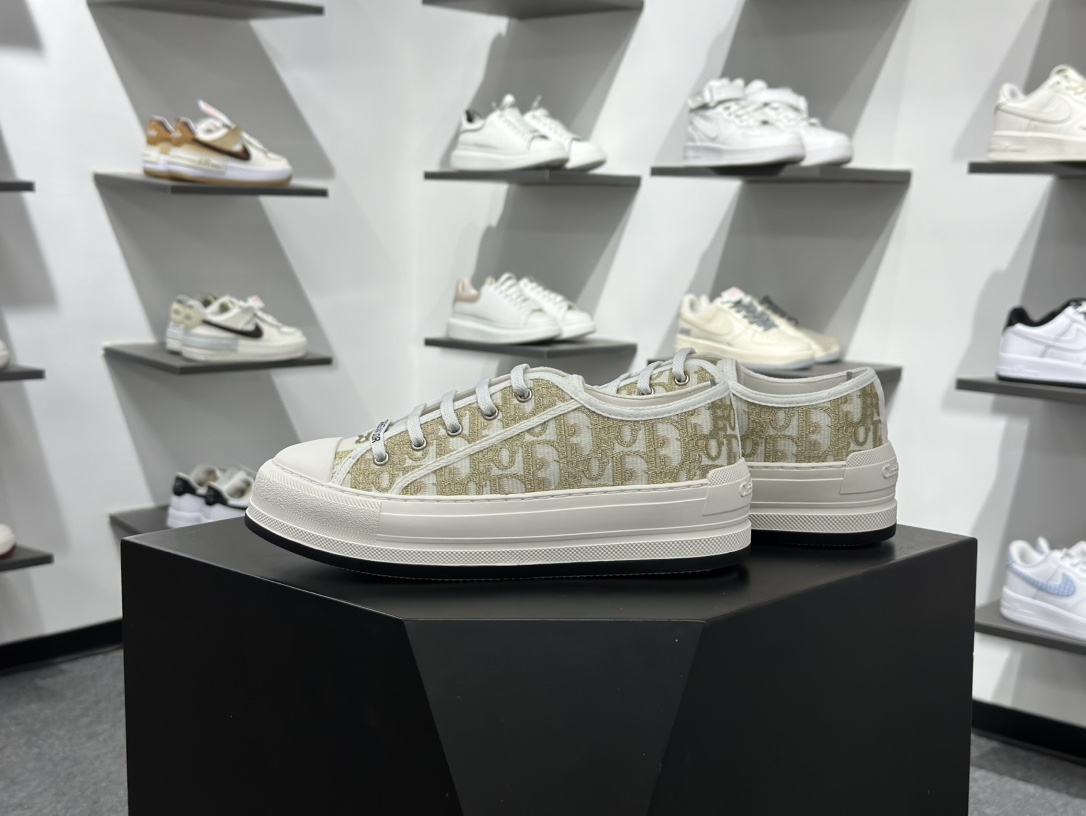 迪奥/Dior Walk'n'Dior Low 沃克系列低帮百搭增高休闲运动厚底板鞋“帆布金属金白” KCK385OBL_S49K