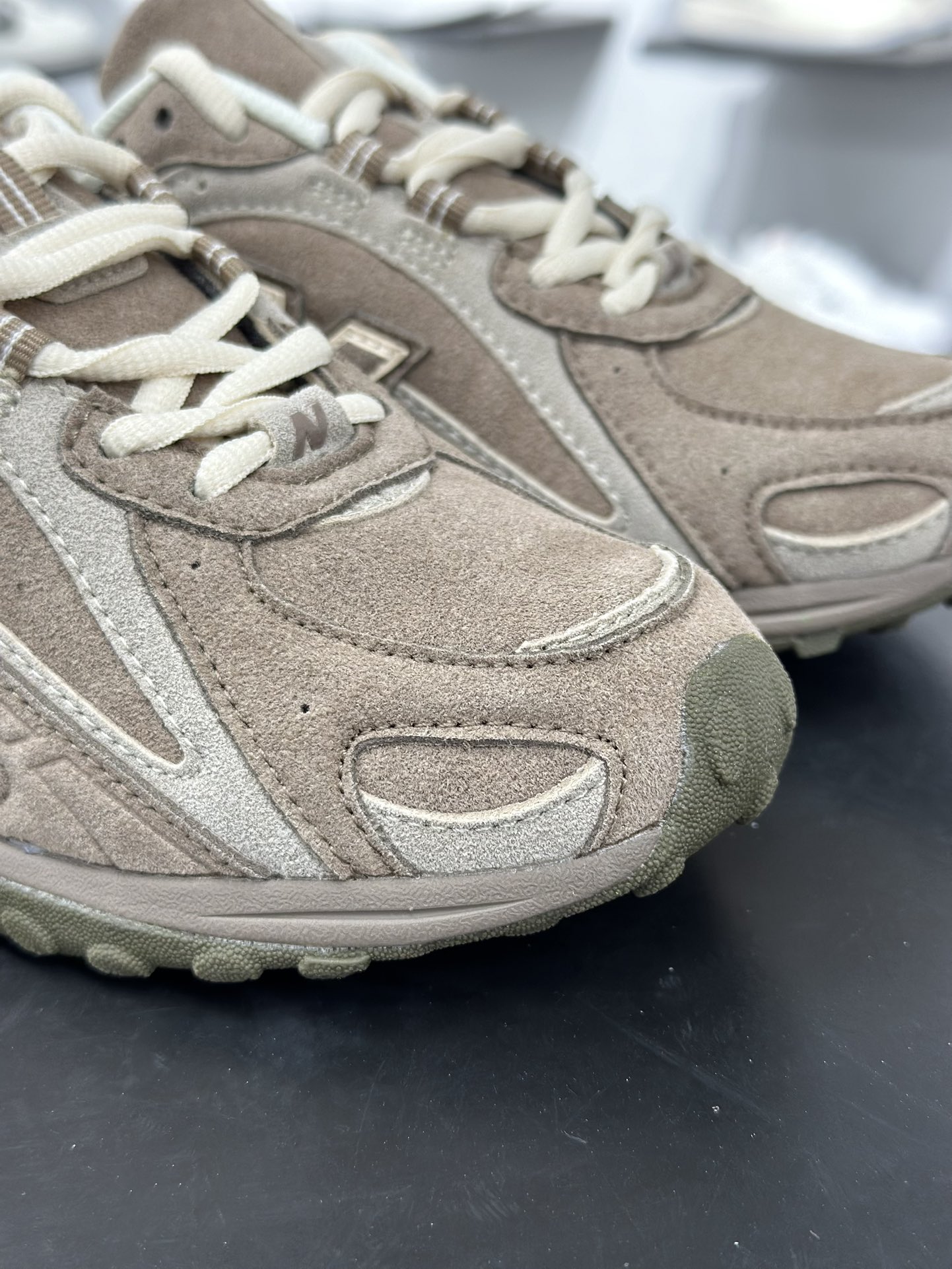 220 New Balance 新百伦204 系列 复古休闲运动百搭老爹跑步鞋 U204LMMA