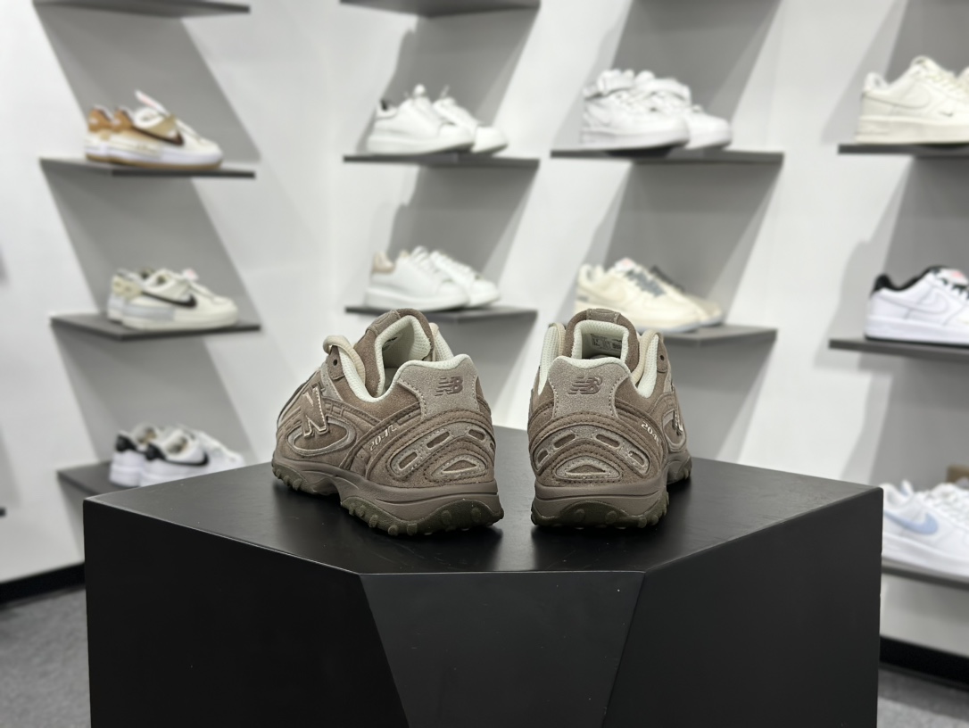 220 New Balance 新百伦204 系列 复古休闲运动百搭老爹跑步鞋 U204LMMA
