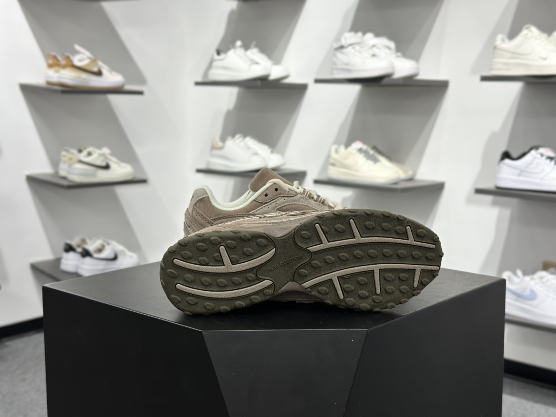 220 New Balance 新百伦204 系列 复古休闲运动百搭老爹跑步鞋 U204LMMA