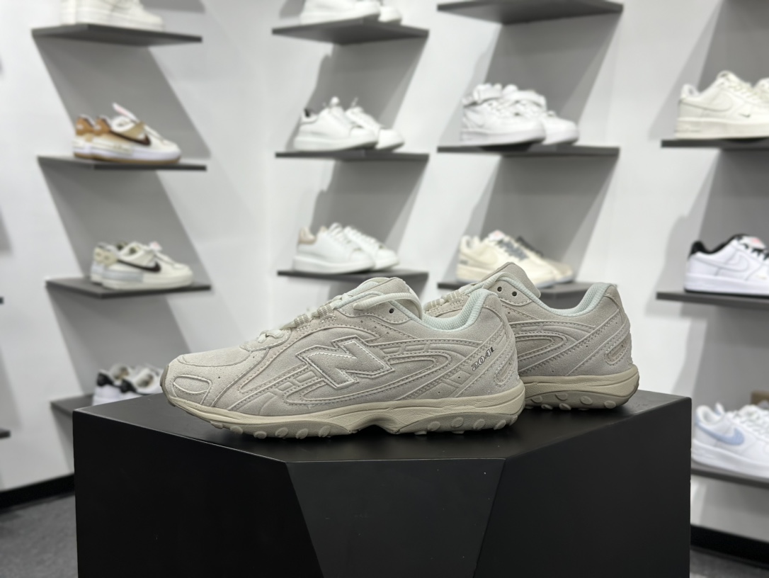220 New Balance 新百伦204 系列 复古休闲运动百搭老爹跑步鞋 U204LMMC