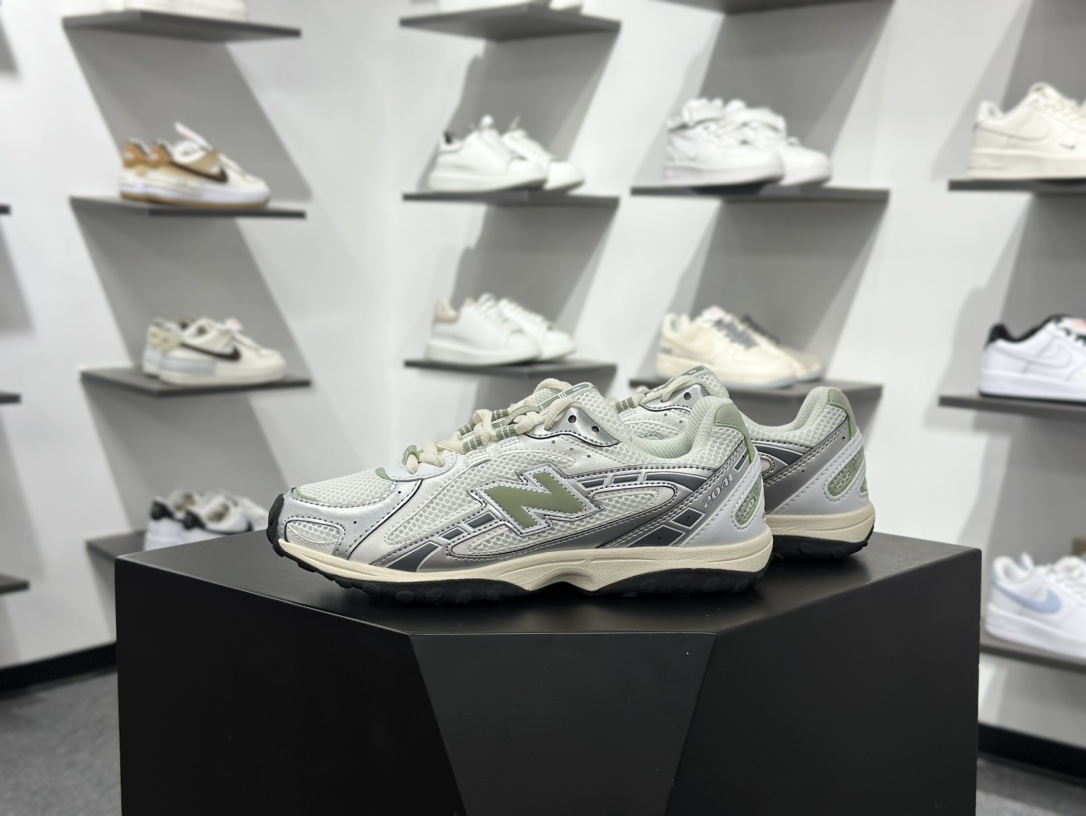 New Balance 新百伦204 系列 复古休闲运动百搭老爹跑步鞋 U204LSWB