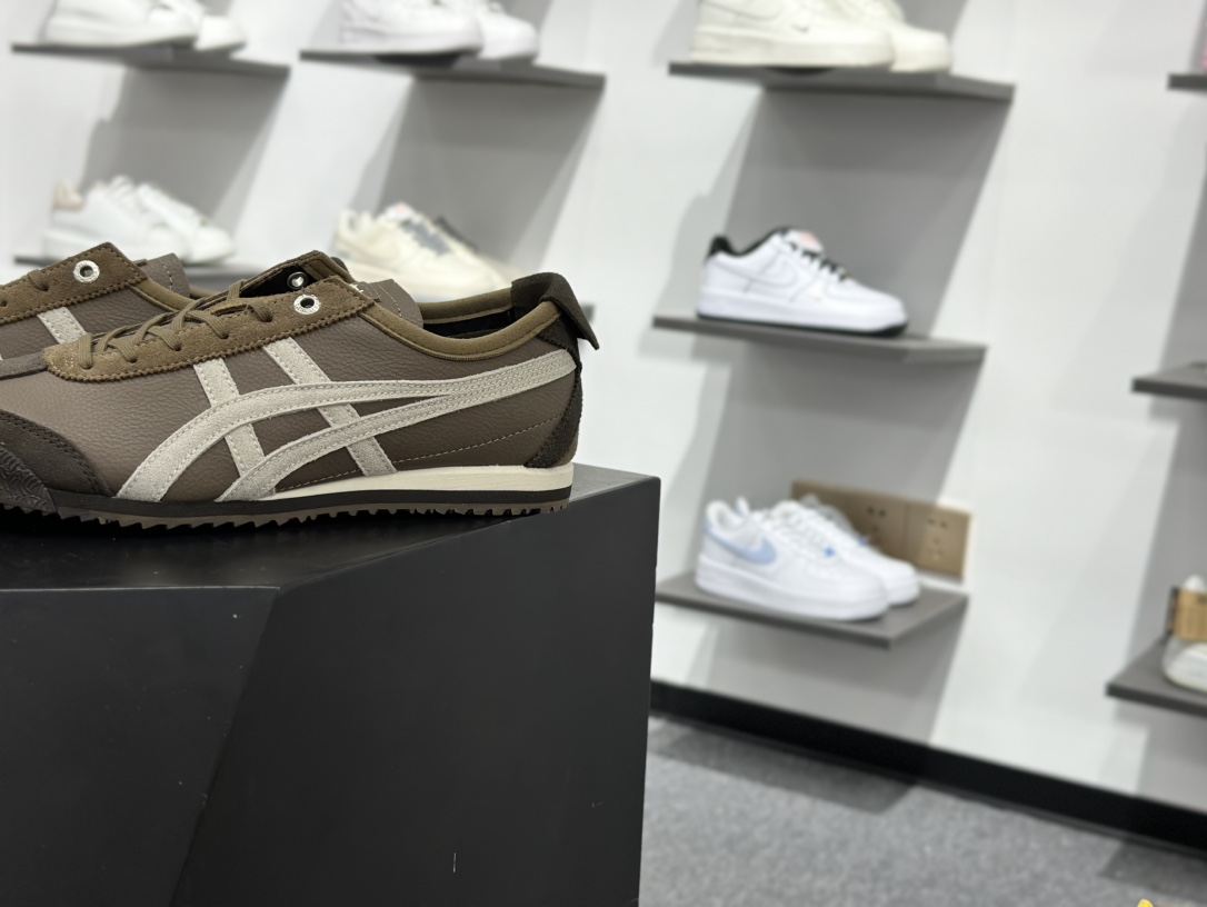 160 Onitsuka Tiger Mexico 66 SD 鬼冢虎 墨西哥升级版系列低帮复古经典虎爪百搭休闲皮革慢跑鞋 1183C015-205