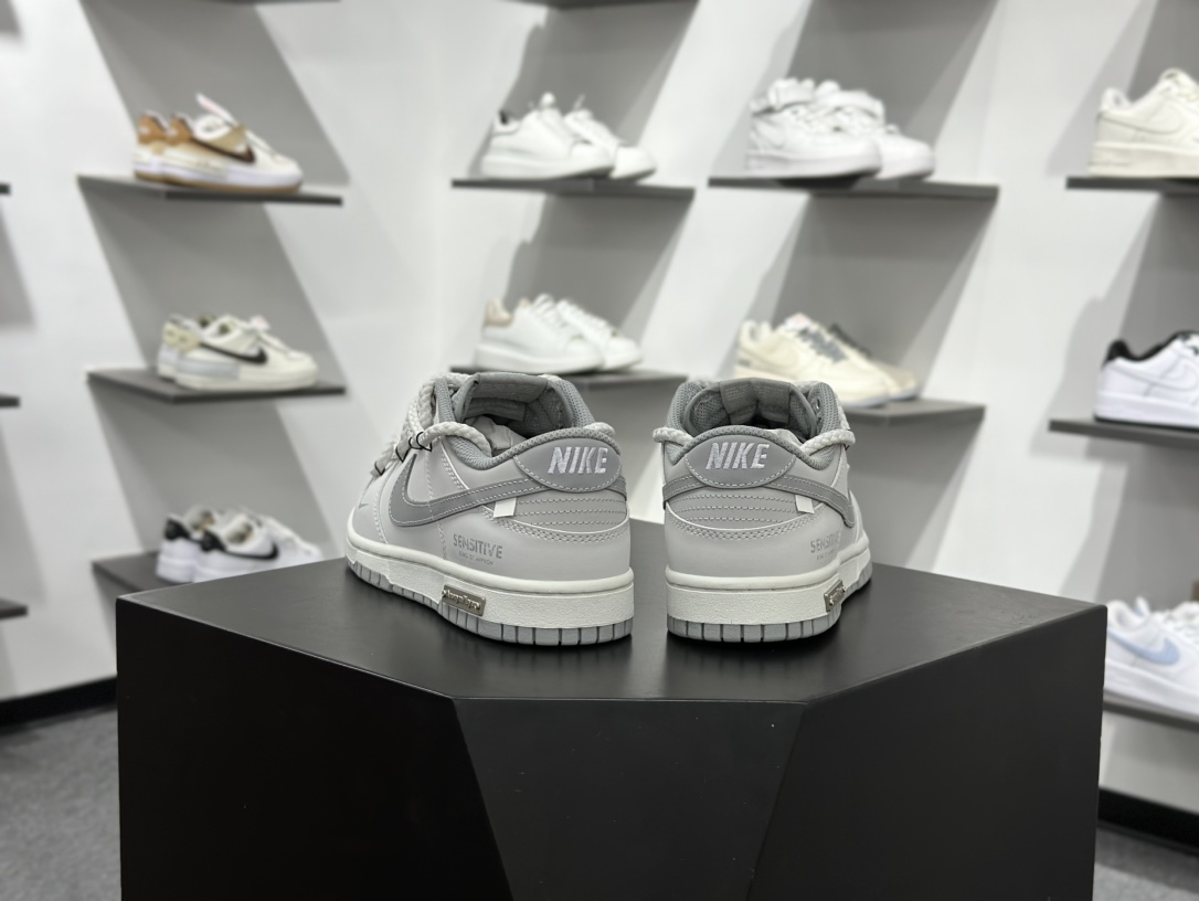 280 NIKE DUNK SB LOW 全新配色 解构系列 定制Dunk SB顾名思义 WG0508-040