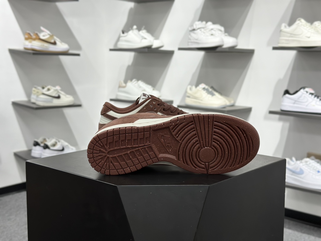 200 Nike SB Dunk Low 白褐 HJ7673-100