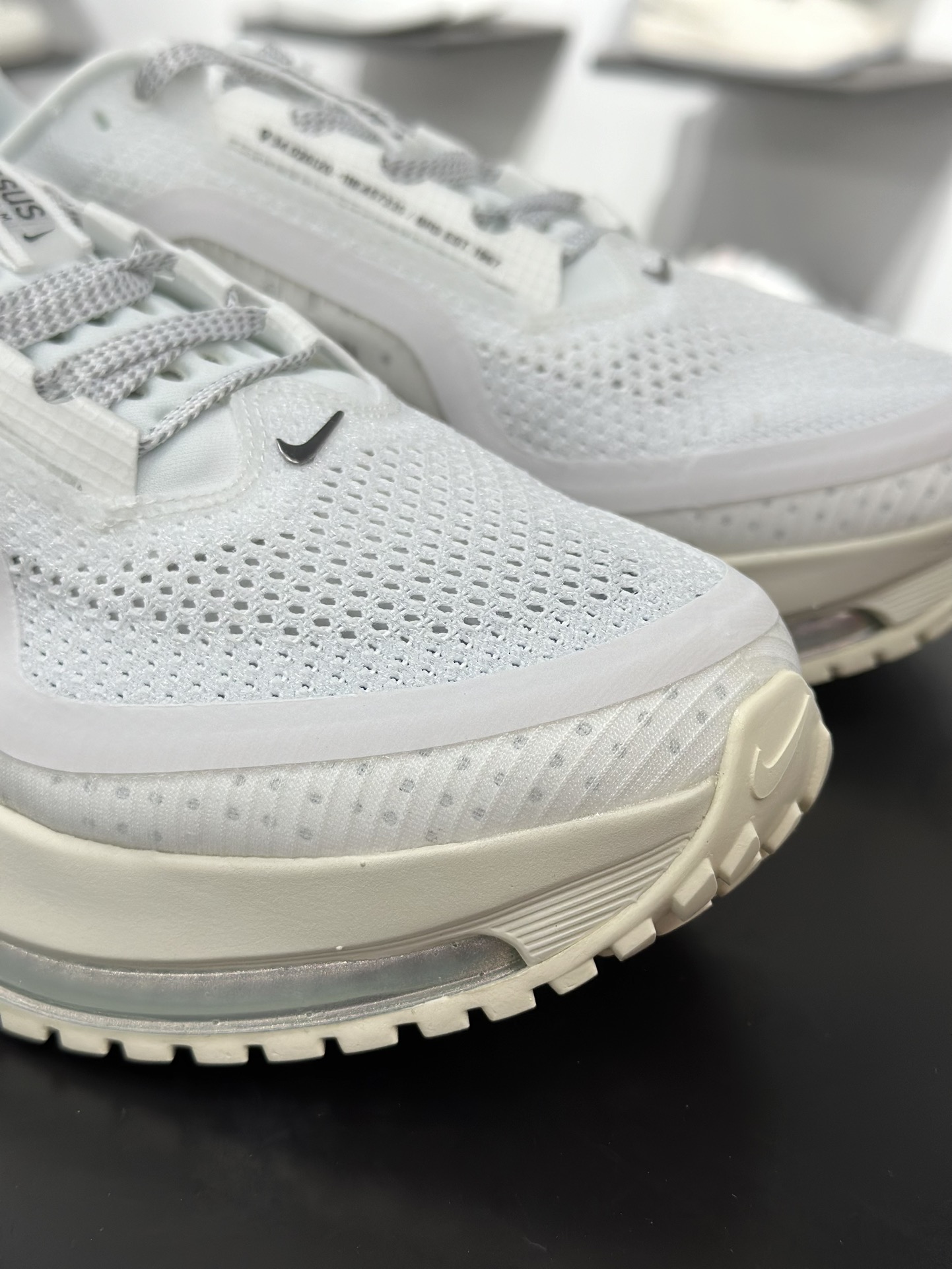 260 Nike Air Zoom NIKE PEGASUS PREMIUM耐克 新款气垫缓震休闲跑步鞋 IH7347-111