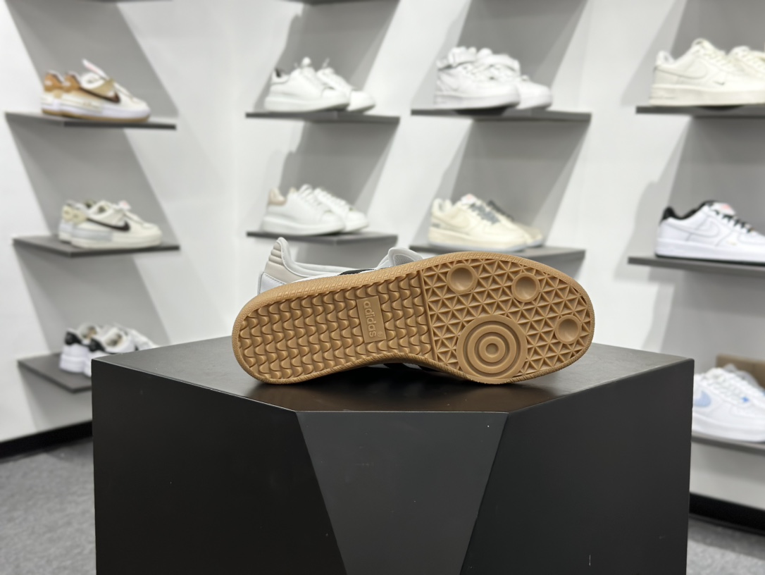 阿迪达斯/三叶草Adidas Originals OG Jane 桑巴舞百搭低帮休闲运动板鞋