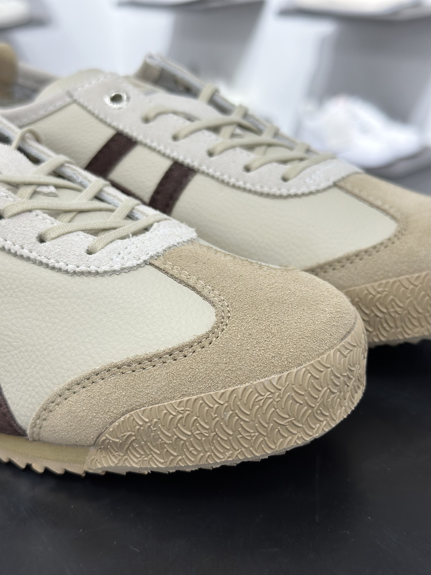 Onitsuka Tiger鬼塚虎 MEXICO 66 SD VIN 咖啡色 1183C015-205