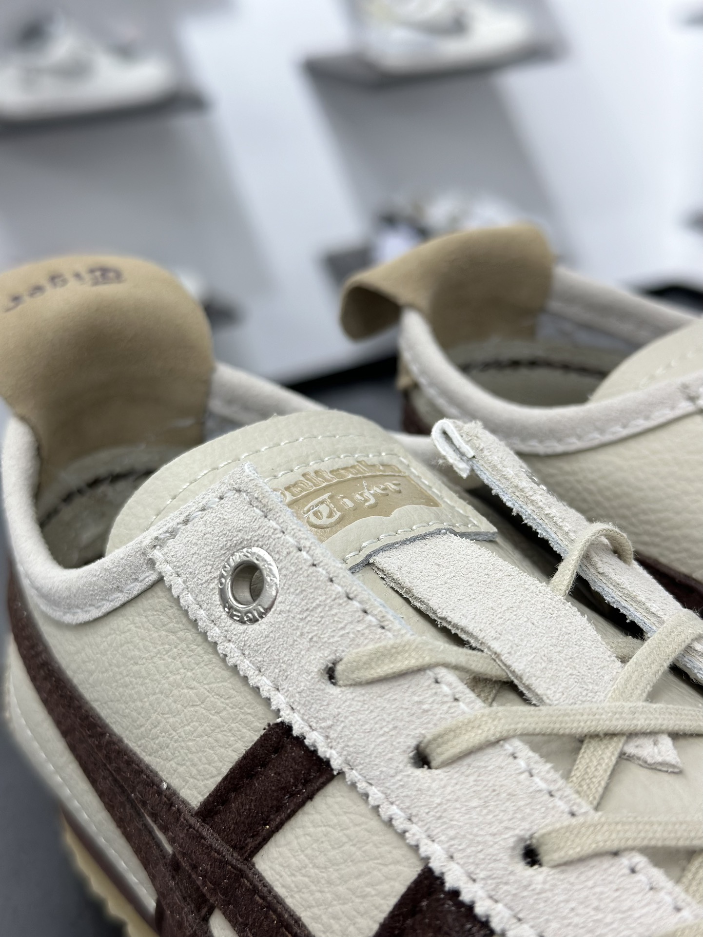 Onitsuka Tiger鬼塚虎 MEXICO 66 SD VIN 咖啡色 1183C015-205