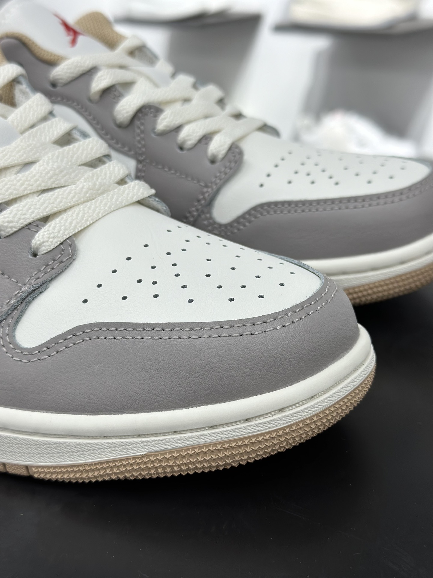 Air Jordan AJ1 Low 低帮 米灰 553558-169