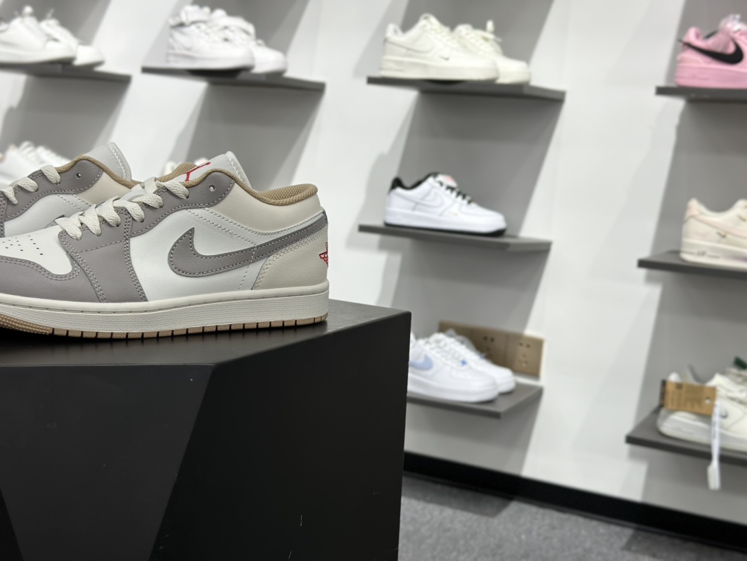 Air Jordan AJ1 Low 低帮 米灰 553558-169