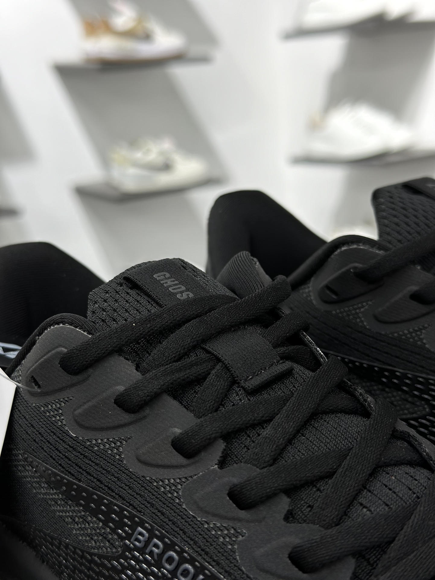 Brooks Ghost max 2 布鲁克斯 系列低帮透气缓震支撑休闲运动慢跑鞋 110442 1D 020