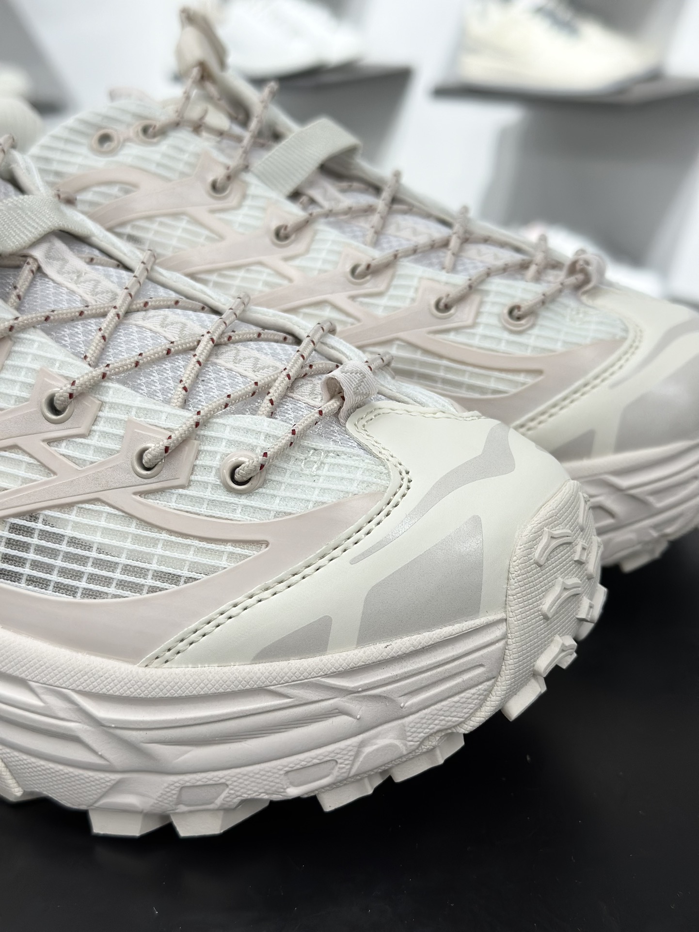 Hoka One One Mafate Three 2 Low 玛法特2系列低帮厚底户外越野运动慢跑鞋