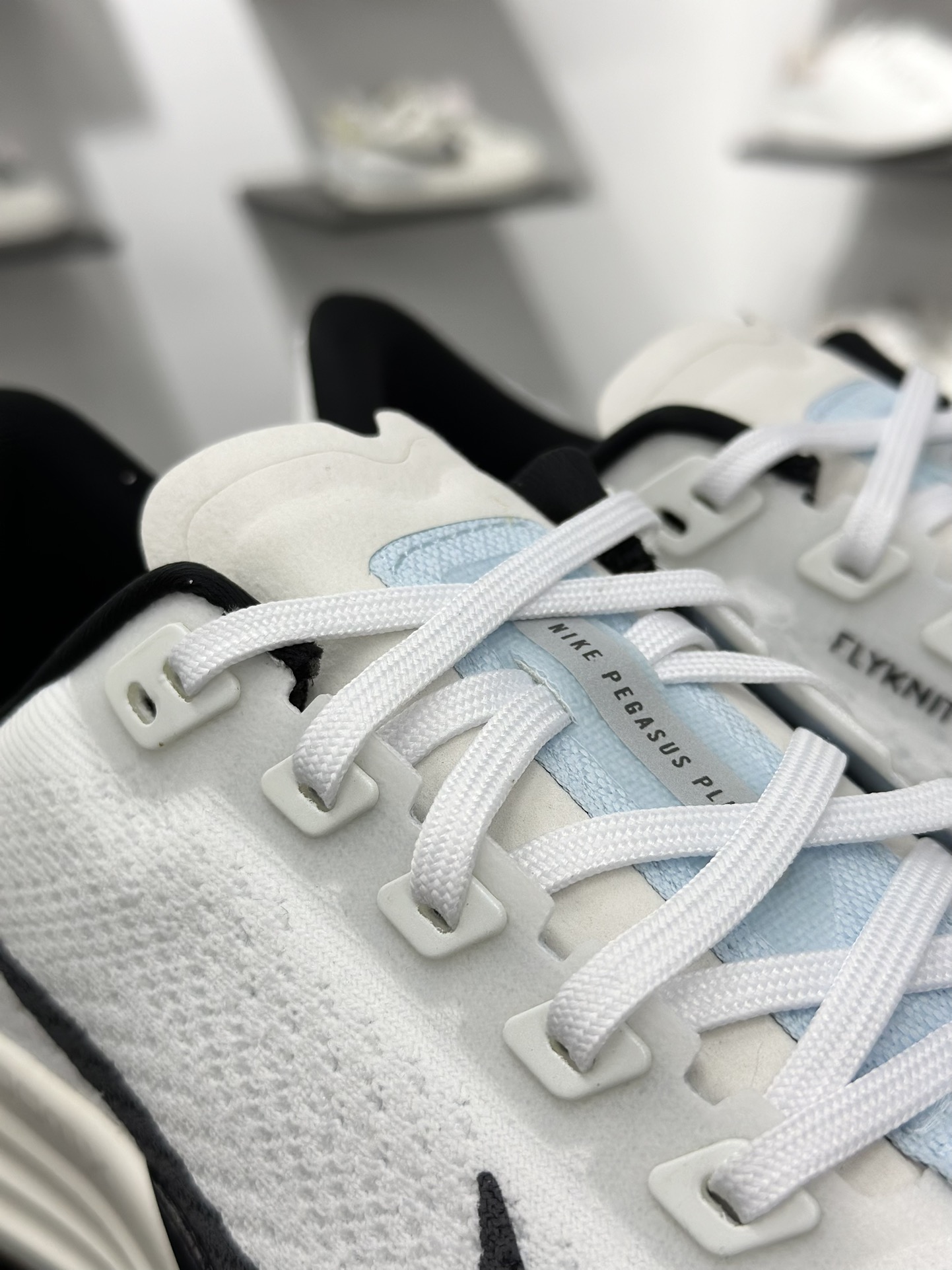 Nike REACTX PEGASUS Plus 飞马跑步鞋 FQ7262-101