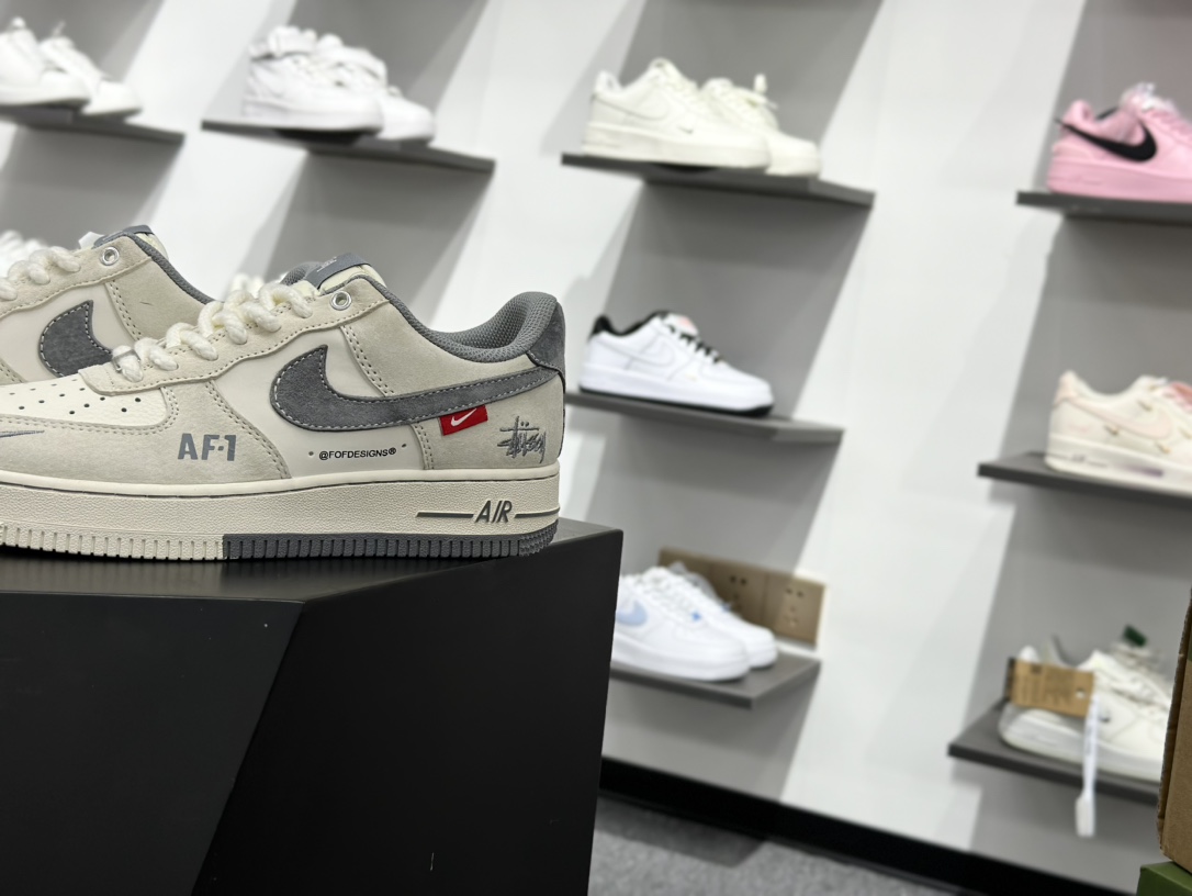 Nike Air Force 1 Low 07 x Stussy 米灰小钩麻绳鞋带 SJ6698-024