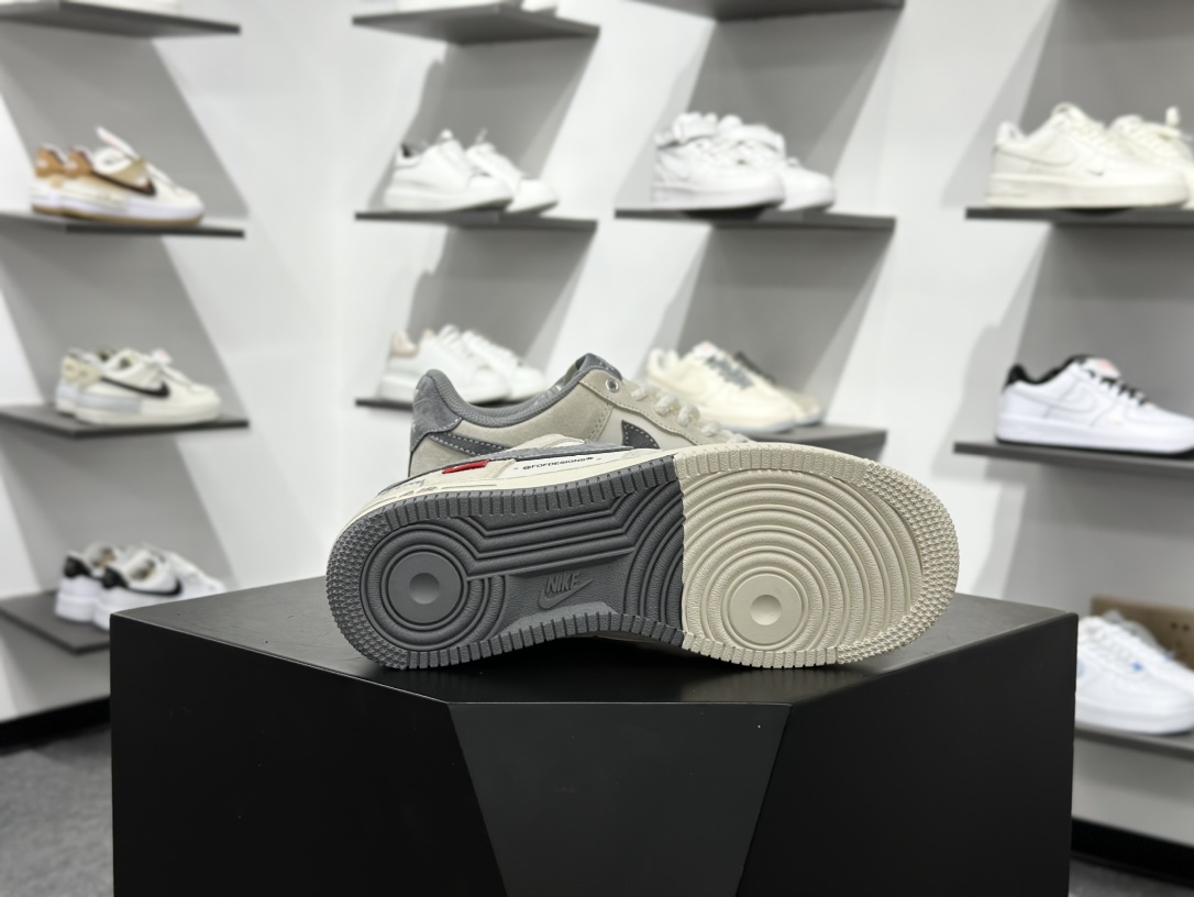Nike Air Force 1 Low 07 x Stussy 米灰小钩麻绳鞋带 SJ6698-024