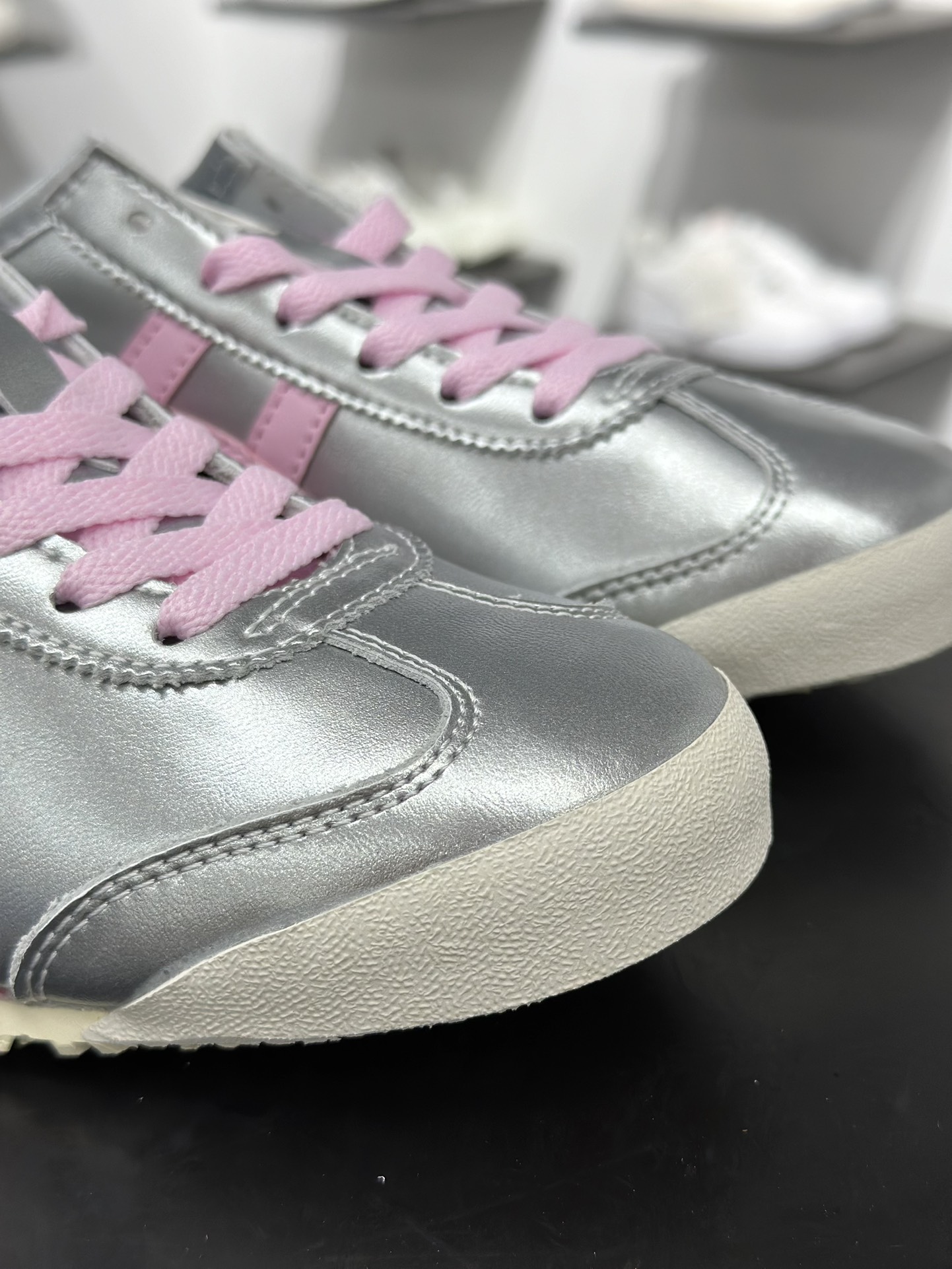 160 鬼塚虎/Onitsuka Tiger Mexico 66经典墨西哥系列低帮复古皮革慢跑鞋 THL7C2-9399