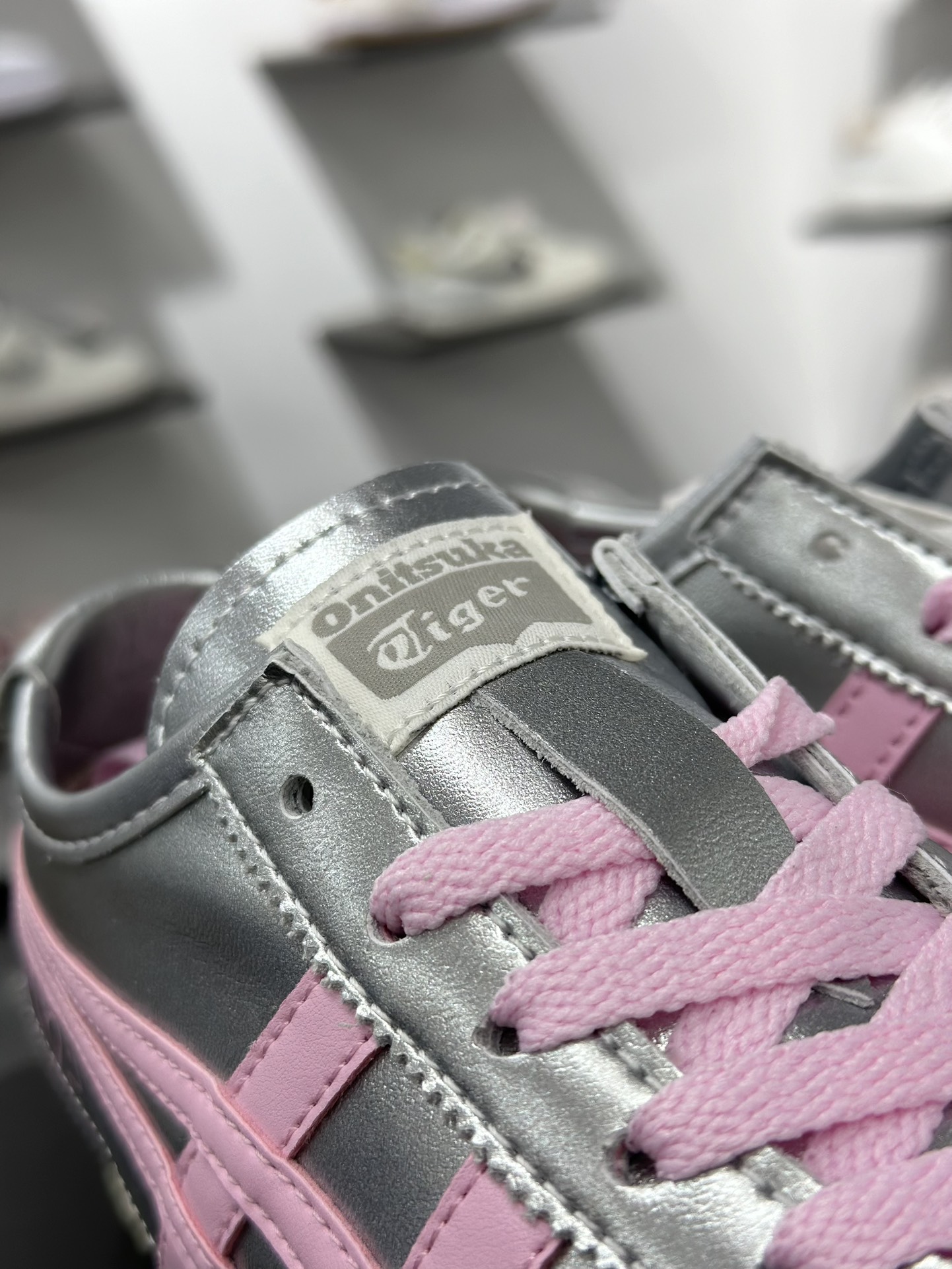 160 鬼塚虎/Onitsuka Tiger Mexico 66经典墨西哥系列低帮复古皮革慢跑鞋 THL7C2-9399