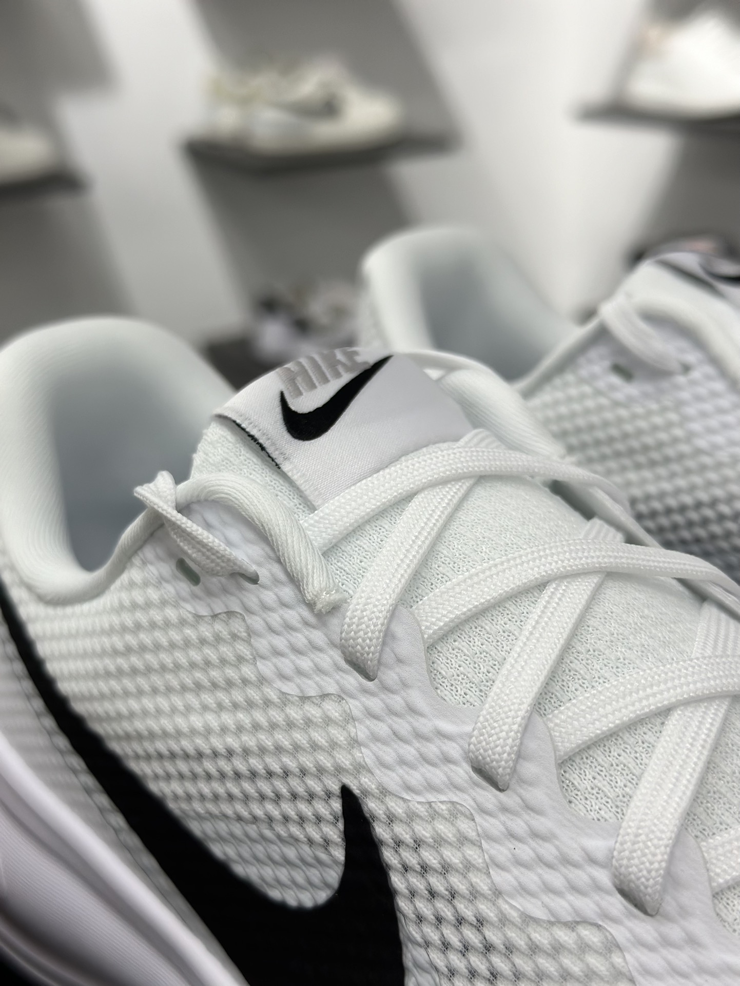 NIKE REVOLUTION 8轻盈跑鞋舒适百搭防滑耐磨 低帮 休闲跑步鞋 HJ9198-101