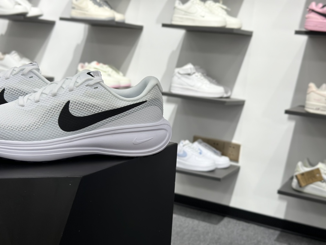NIKE REVOLUTION 8轻盈跑鞋舒适百搭防滑耐磨 低帮 休闲跑步鞋 HJ9198-101