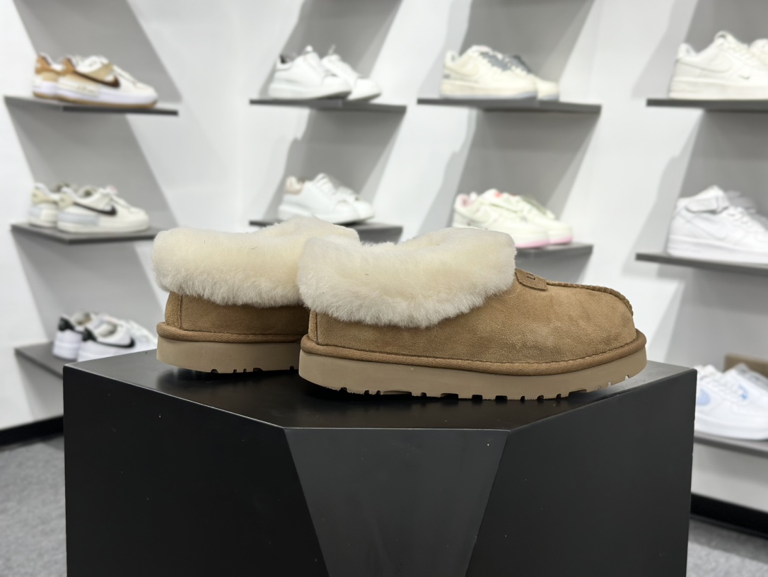 220 塔次特薄栗色 UGG W Tazzla 塔次特系列低帮时尚百搭舒适保暖休闲便鞋 1134810-CHE