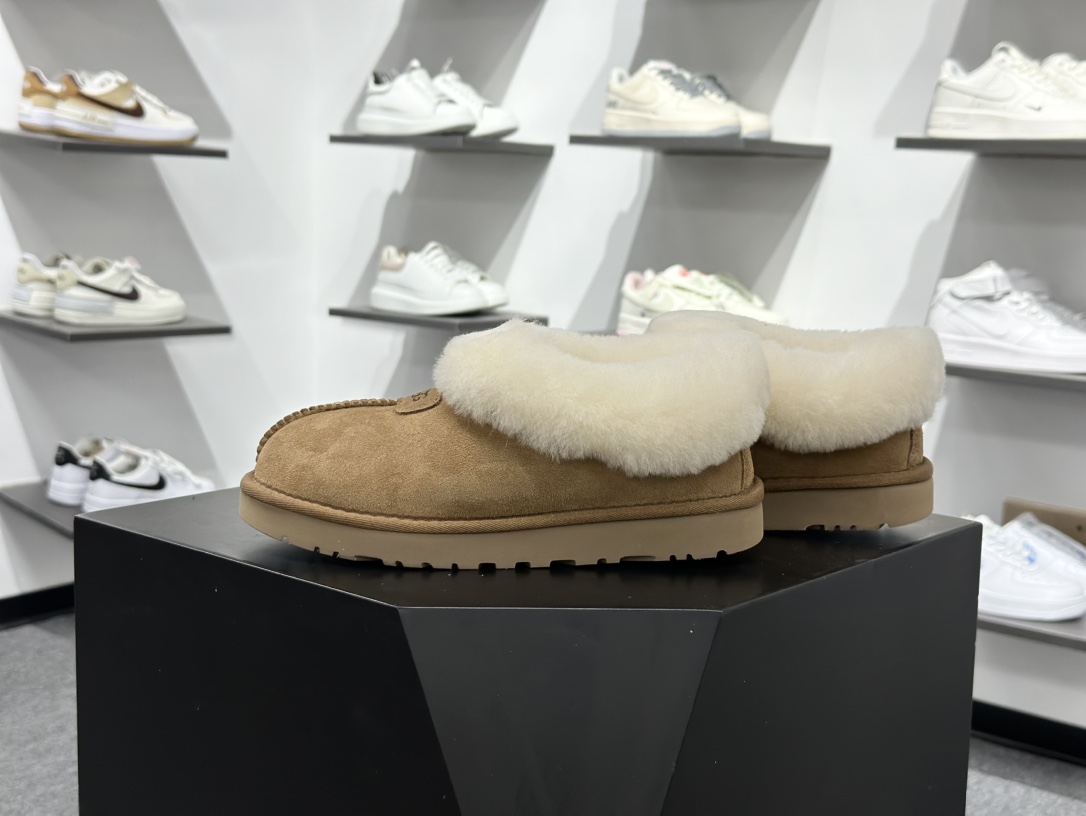 220 塔次特薄栗色 UGG W Tazzla 塔次特系列低帮时尚百搭舒适保暖休闲便鞋 1134810-CHE