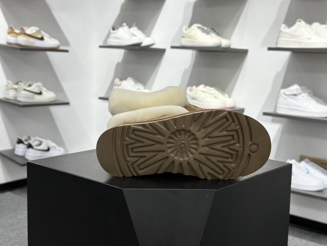 250 塔次特厚栗色 UGG W Tazzla 塔次特系列低帮时尚百搭舒适保暖休闲便鞋